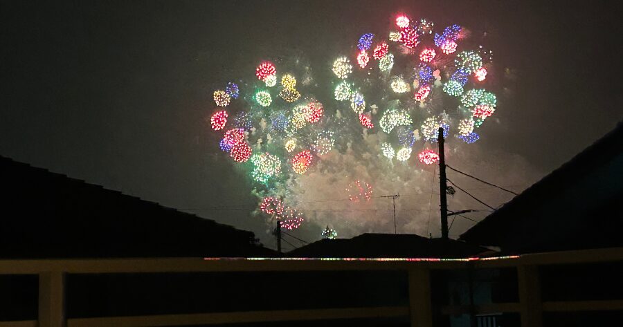 ベランダから見える花火大会